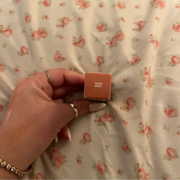 Anastasia Satin Lipstick Taupe Beige NEW - Picture 5 of 8